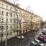 Manesova Astra Apartment