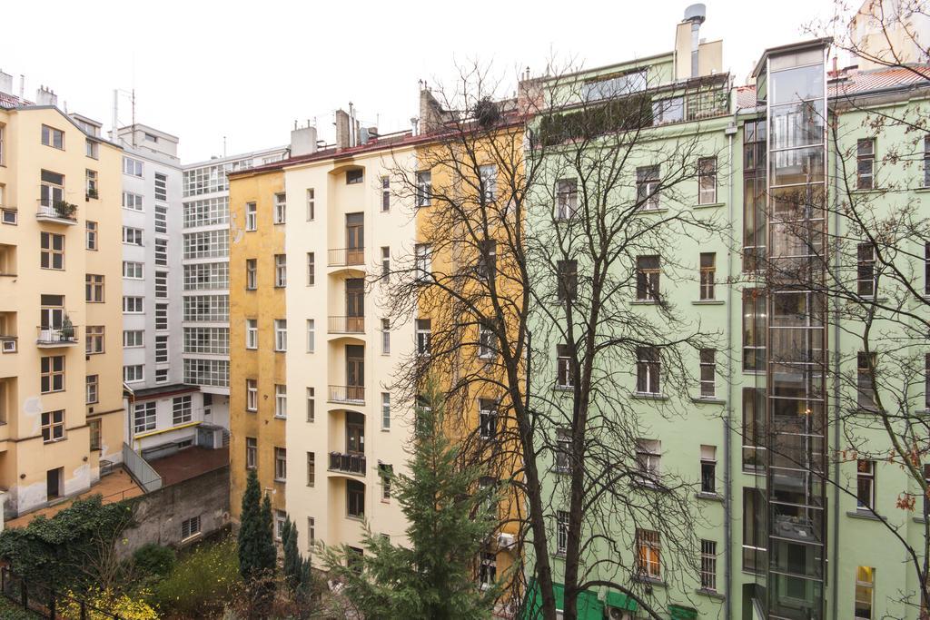 Manesova Astra Apartmán *